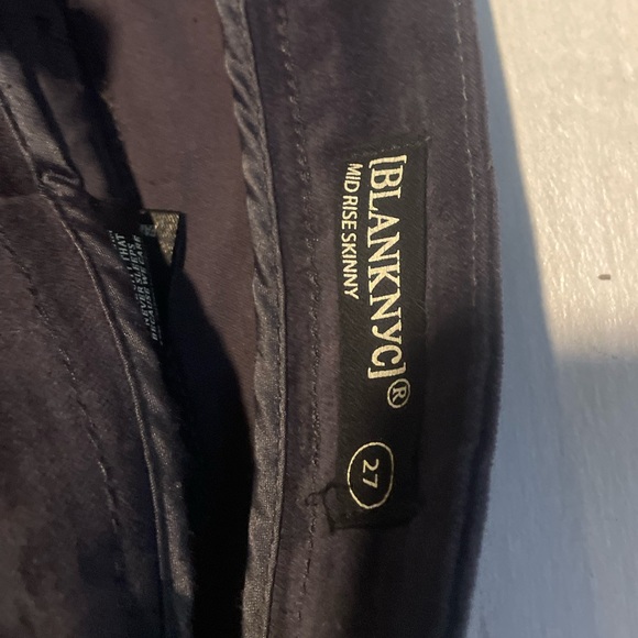 BlankNYC Velvet Mid Rise Skinny Jeans - Picture 4 of 5